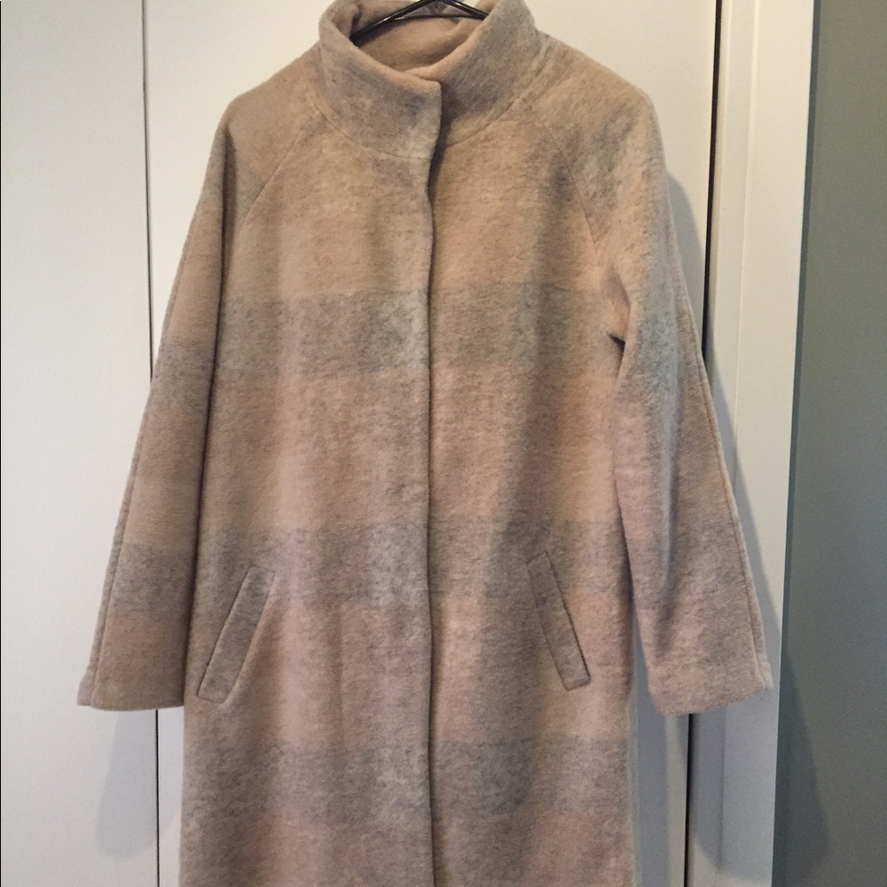 Very cute wool blend coat